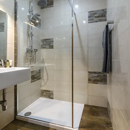 Downtown Guest house *