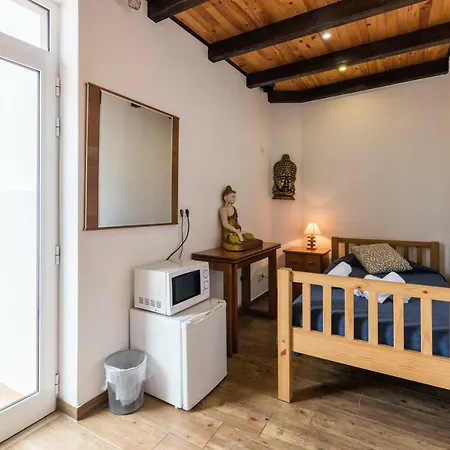 Downtown Guest house *